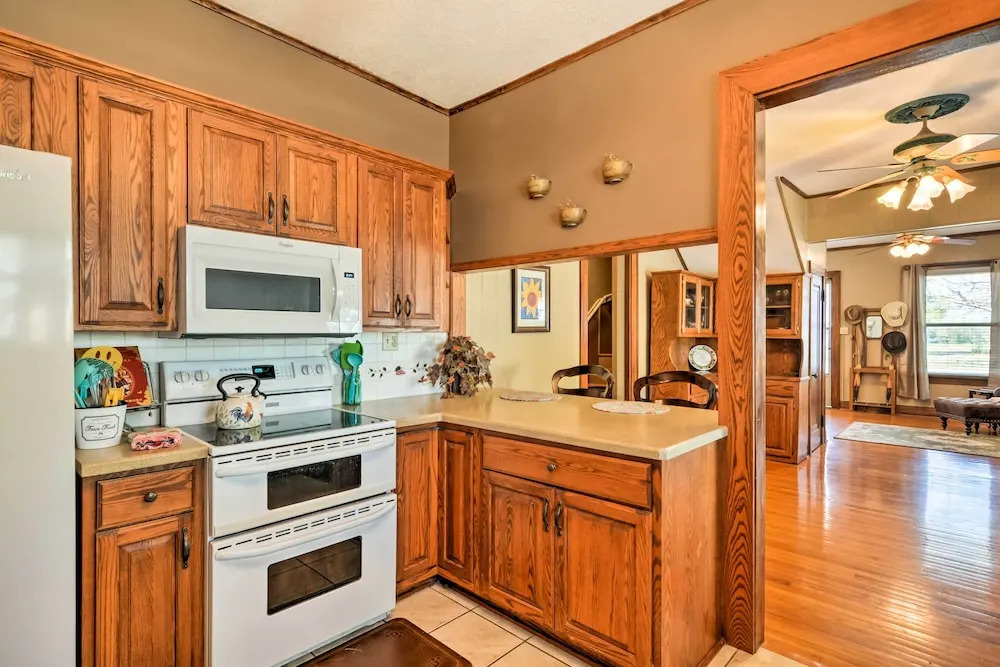Charming Craftsman Home in Downtown Bartlesville!