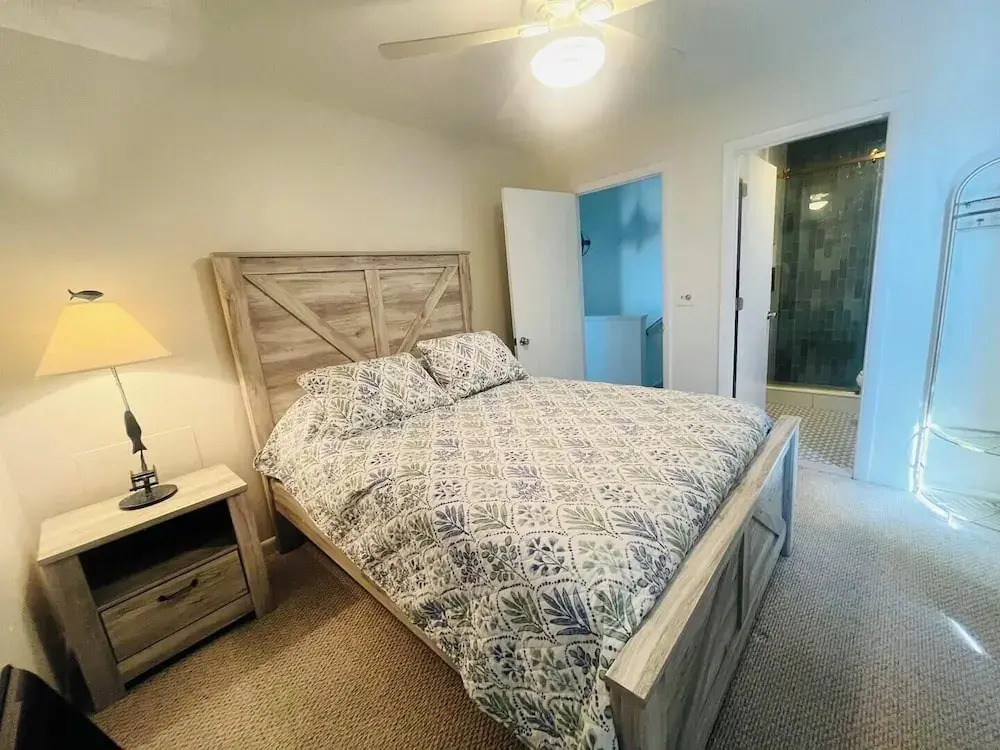 Rodney Avenue 107d