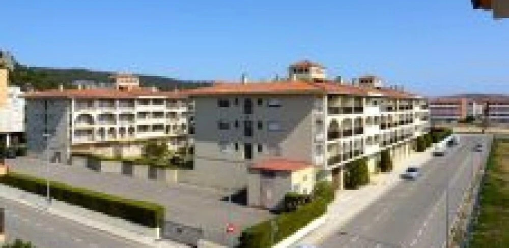 Apartamento con terraza cerca del centro