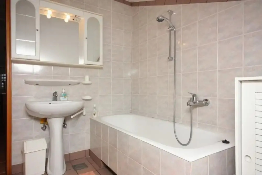 Apartments Rasa