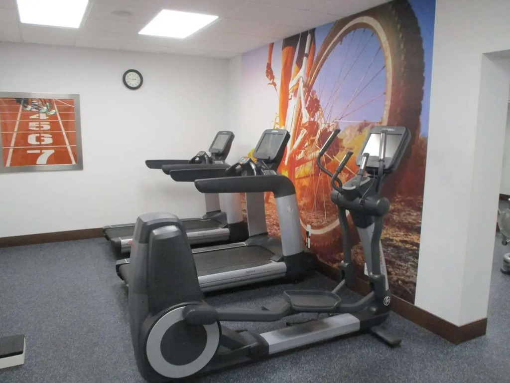 Best Western Plus Kansas City Sports Complex Hotel