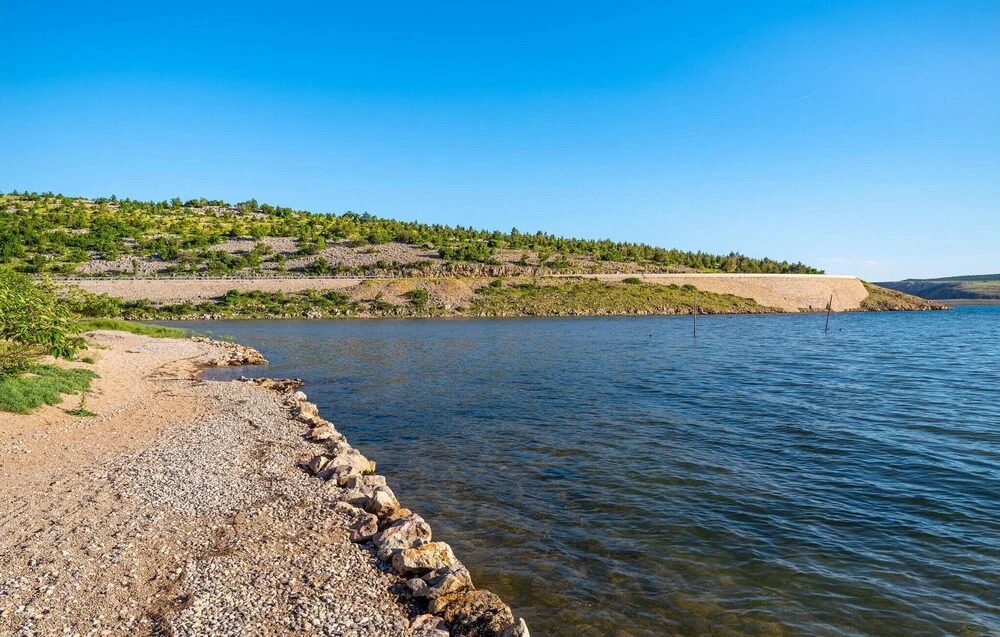Stunning Home in Modric With 3 Bedrooms and Wifi