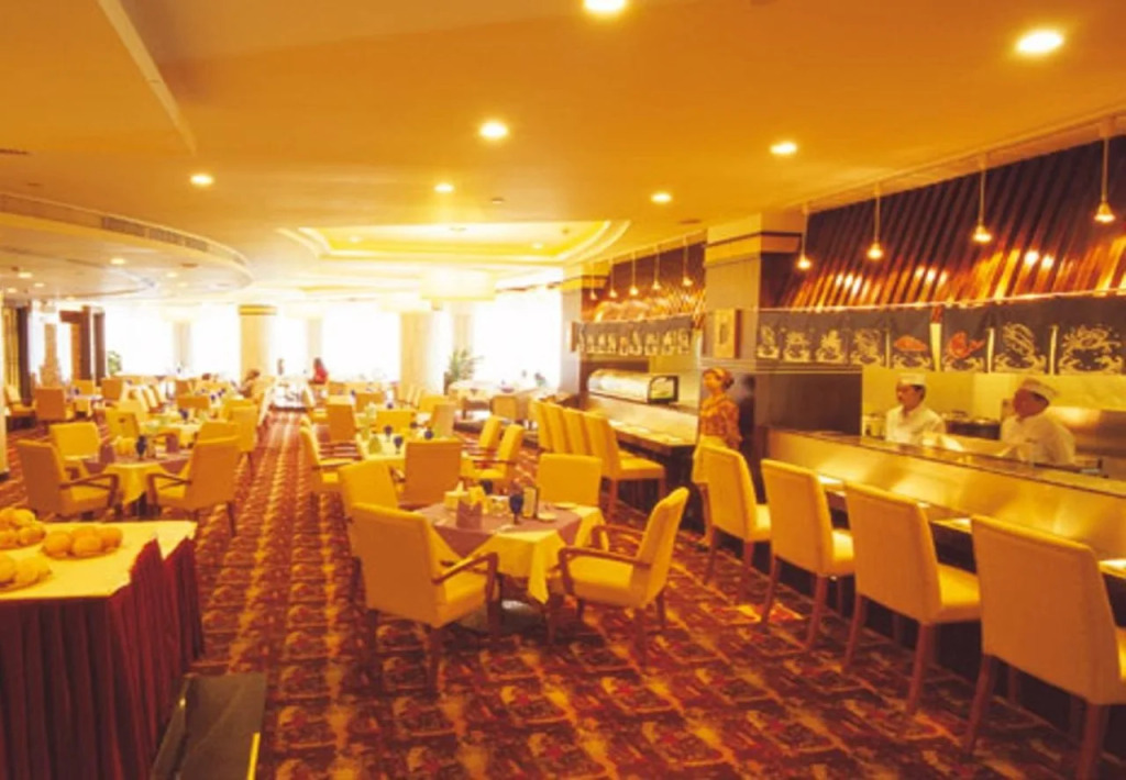 CP Peninsula Hotel