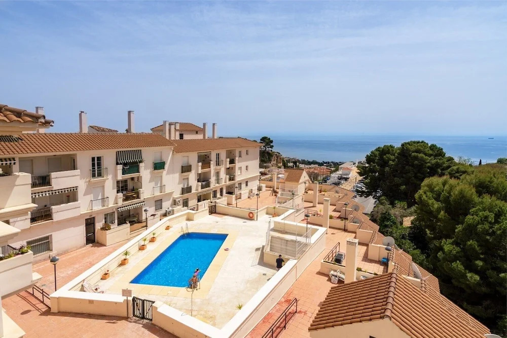 Beautiful Apartment in Benalmadena Pueblo with View Ref 133