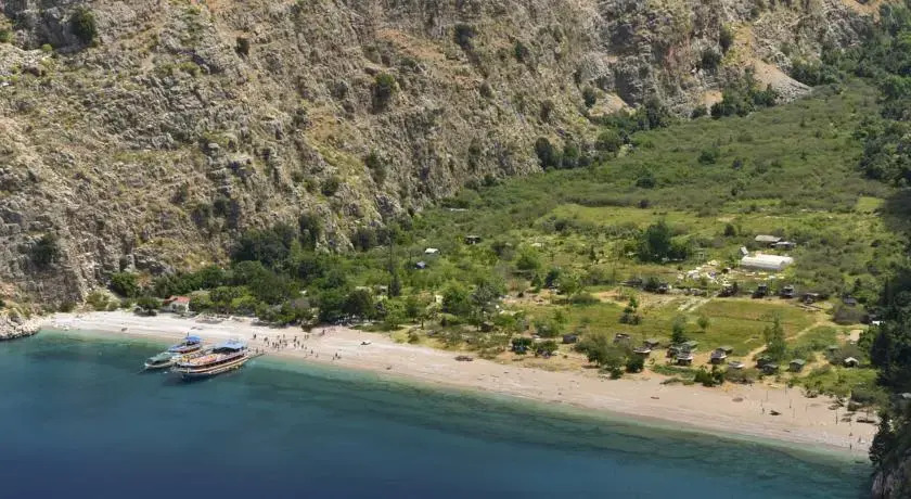 Aktas Beach Camping