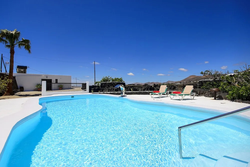 Casa Peñas Blancas