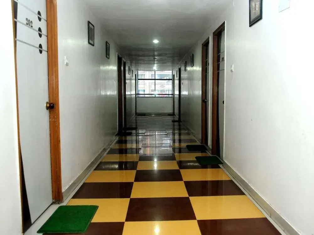 OYO 3061 Hotel De Pintu