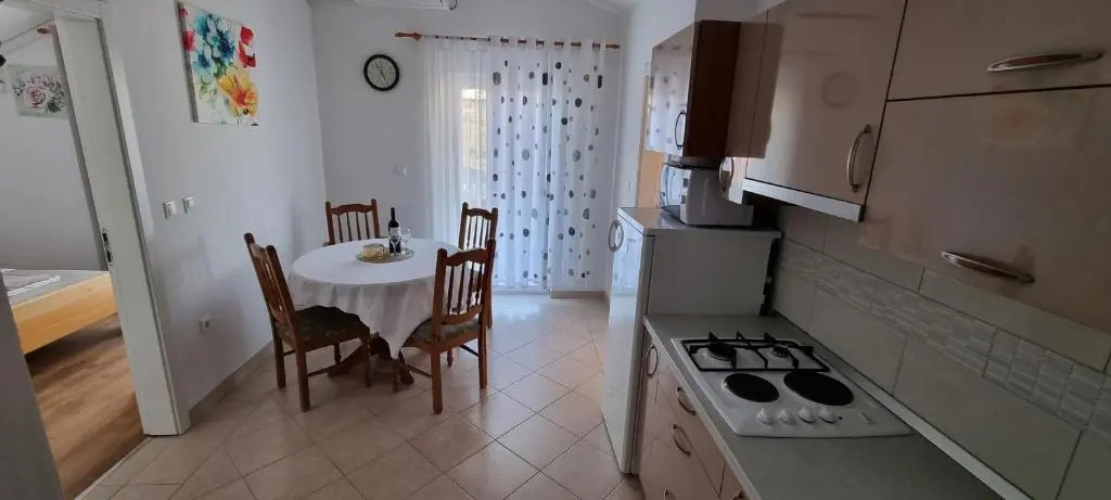 Apartments Ćosic
