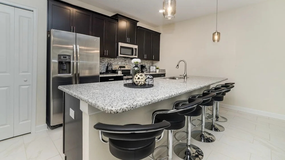 Grhdog9055 - Champions Gate Resort - 4 Bed 3 Baths Townhouse