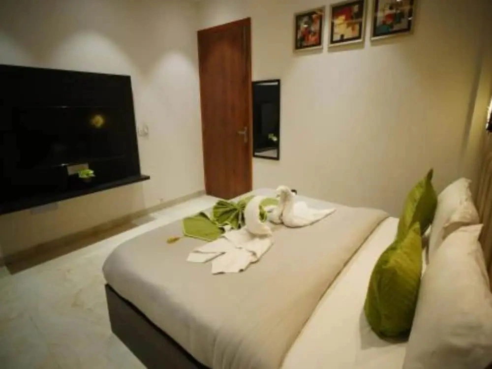 Hotel Leaf Farm Ludhiana