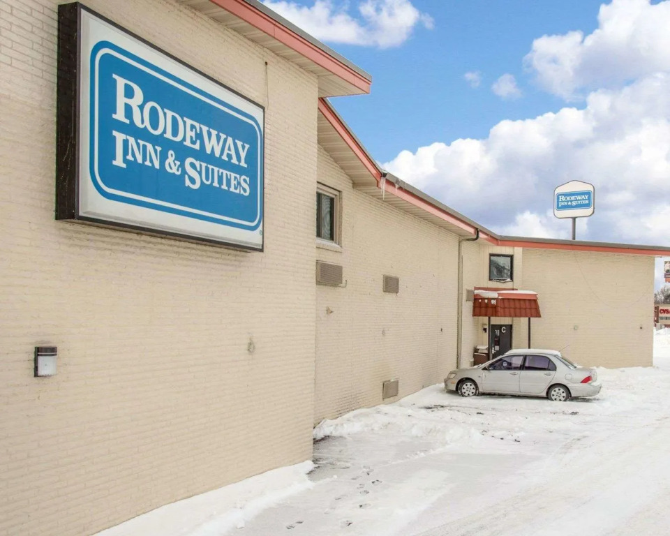 Regency Inn And Suites