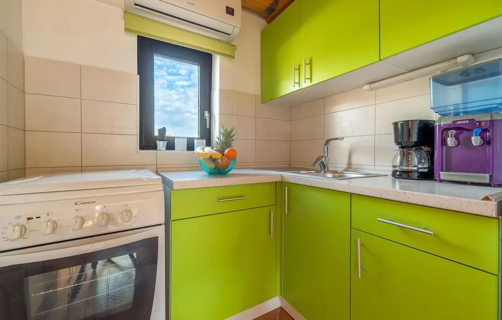 Beautiful Apartment in Vir With Wifi