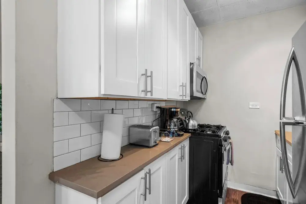 Modern 1BR - Kenwood 501