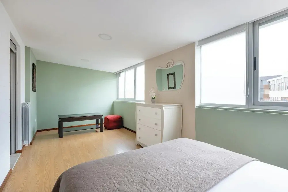 Espinho Retreat with Balcony