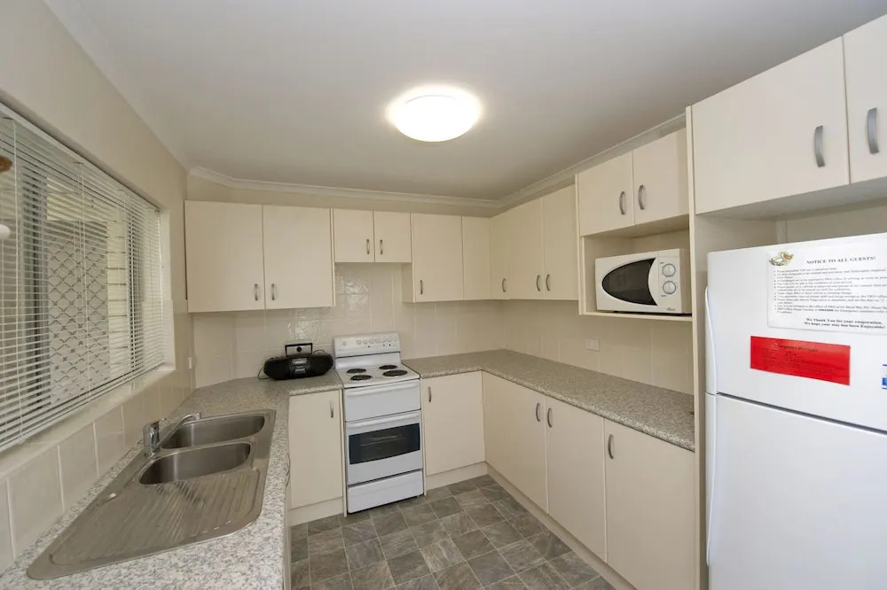 Sundeck Unit 6 - Shoal Bay