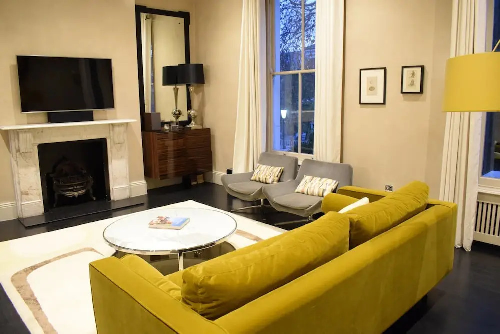 3 Bedroom Apartment in Kensington