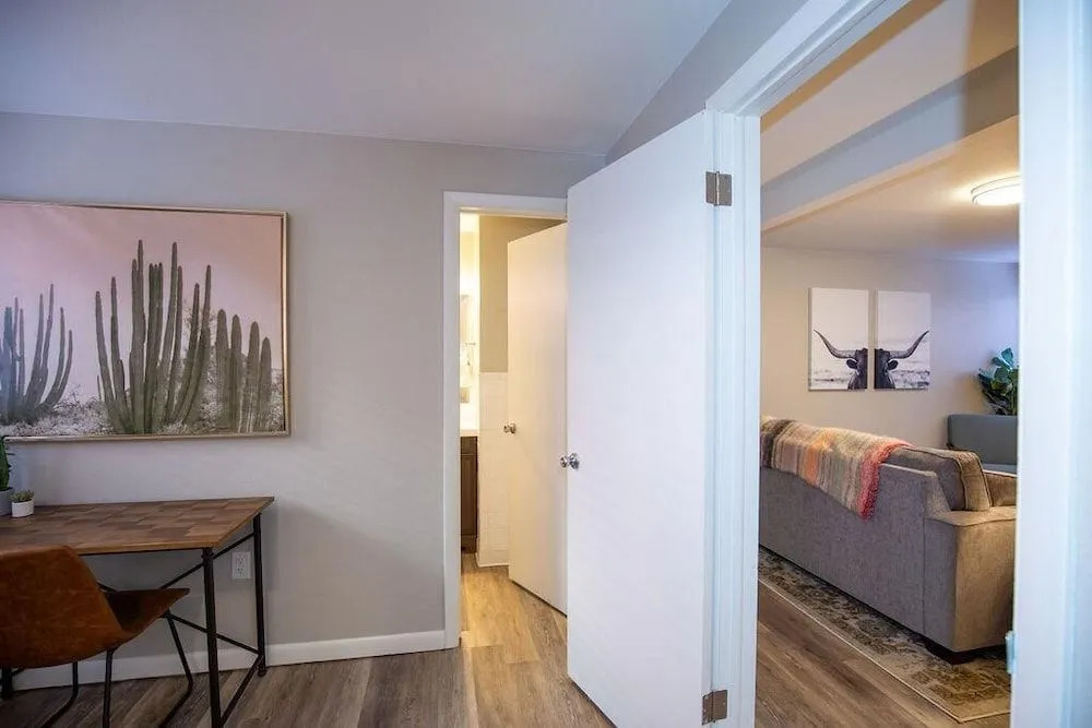 Hip & Urban Condo near the heart of Old Town