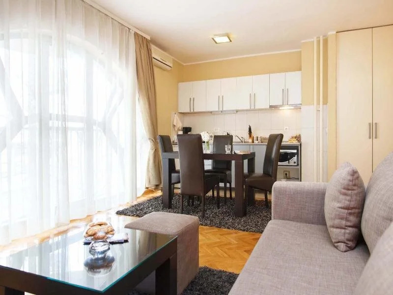 One Bedroom Apartment Little Bay