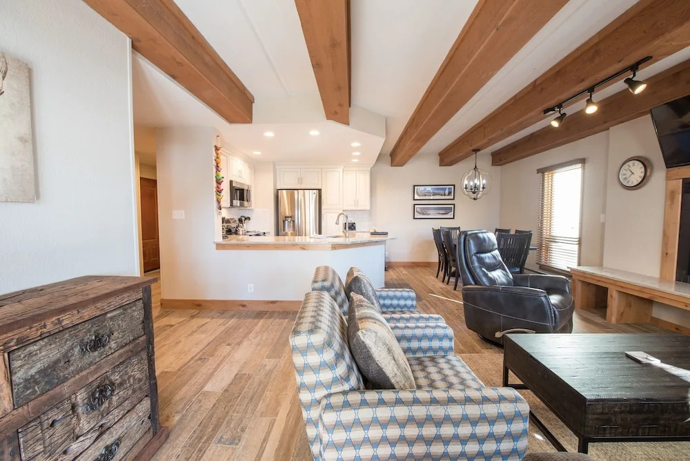 Recently Remodeled Ski Lodge Styled Plaza Condo - No Cleaning Fee! by RedAwning
