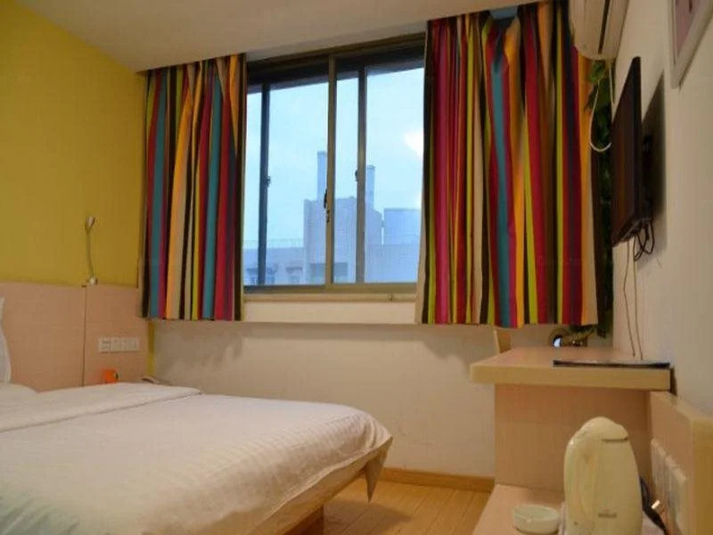 7 Days Inn Hangzhou West Lake Leifeng Tower Wangjiangmen Branch