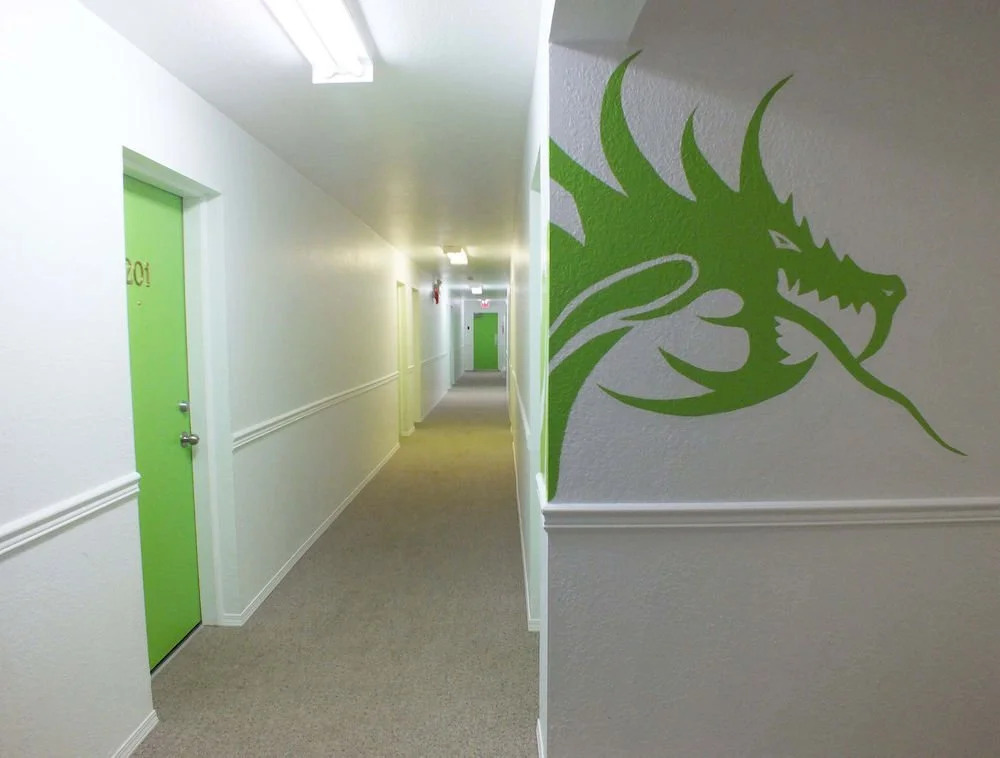 Dragon's Den Hotel
