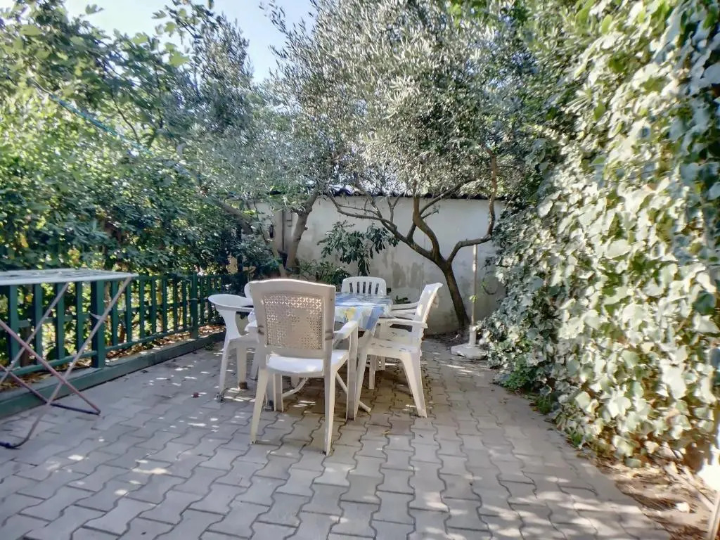 Appartement Saintes-Maries-de-la-Mer, 2 pièces, 6 personnes - FR-1-475-23