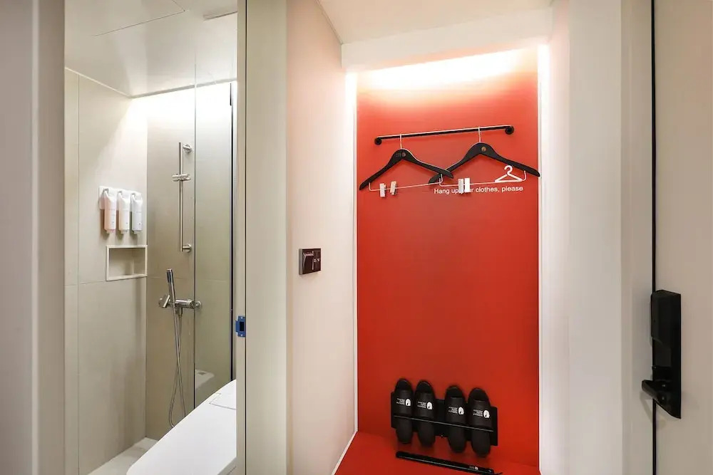 Seoul Inn Hotel by The Designers