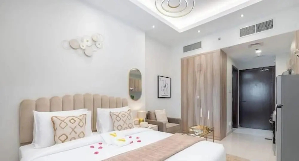 Vogue | Hera Tower Sports City near First Avenue Mall