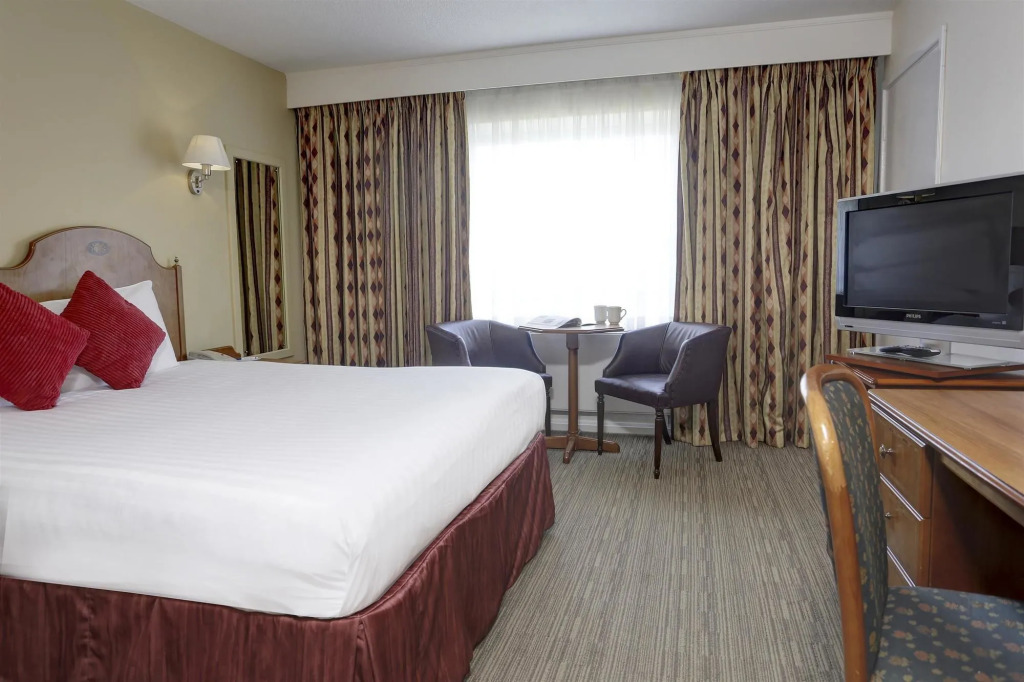 Tillington Hall Hotel