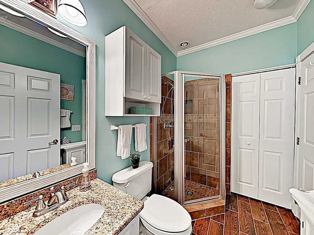 New Listing! Pristine Condo W/ Pool & Patio Condo