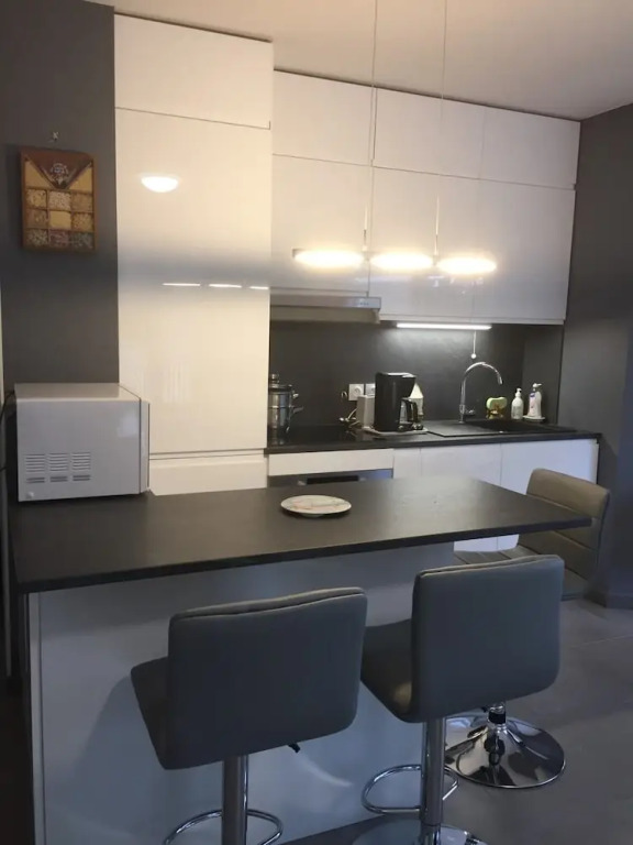 Charming Apartment, Quiet, Hotel Service