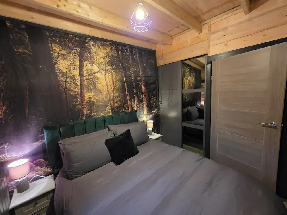 Tall Pines Lodge - Dog Friendly, Nr Sutton on Sea