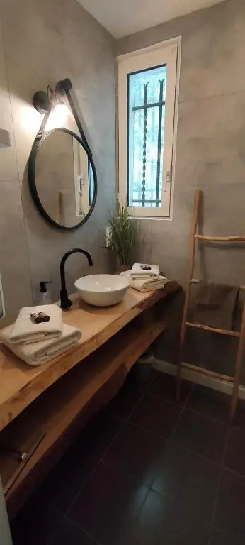 Cosy - appartement 4 personnes - Calme - WIFI - Terrasse
