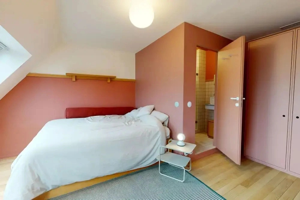 Charming 2-bed Flat w Shared Spaces