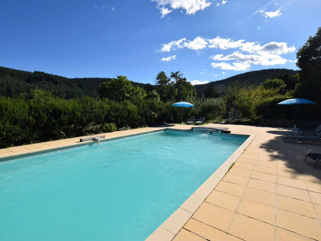Beautiful Apartment in Saint-Prix with Swimming Pool