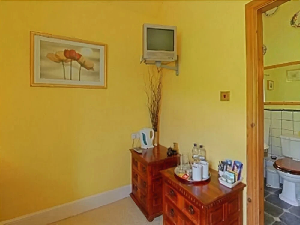 Penmachno Hall - self catering suite