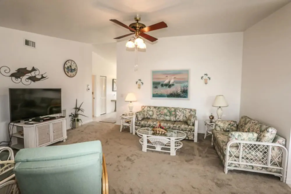 5211 Avenida Pescadora