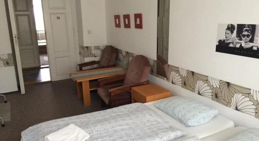 Charles Square Hostel