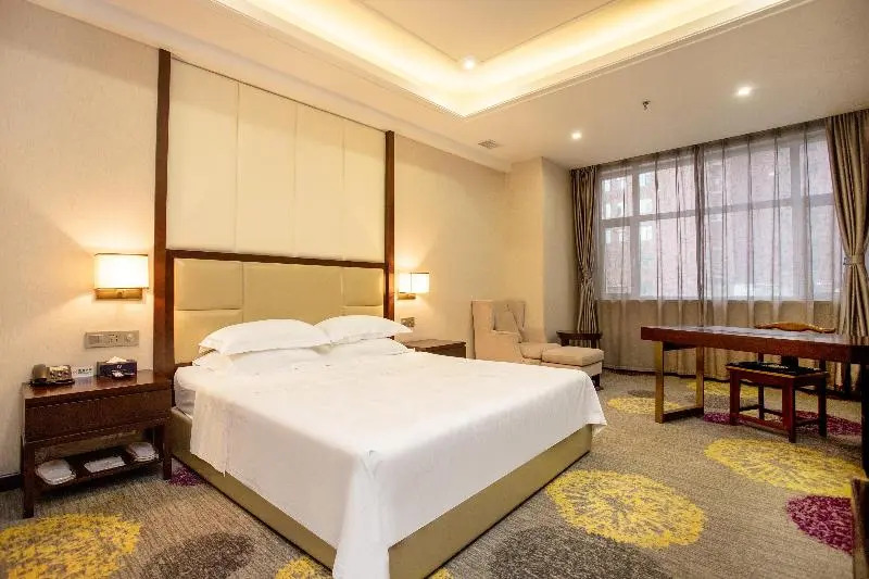 Starway Hotel (Yanji Park West Market)