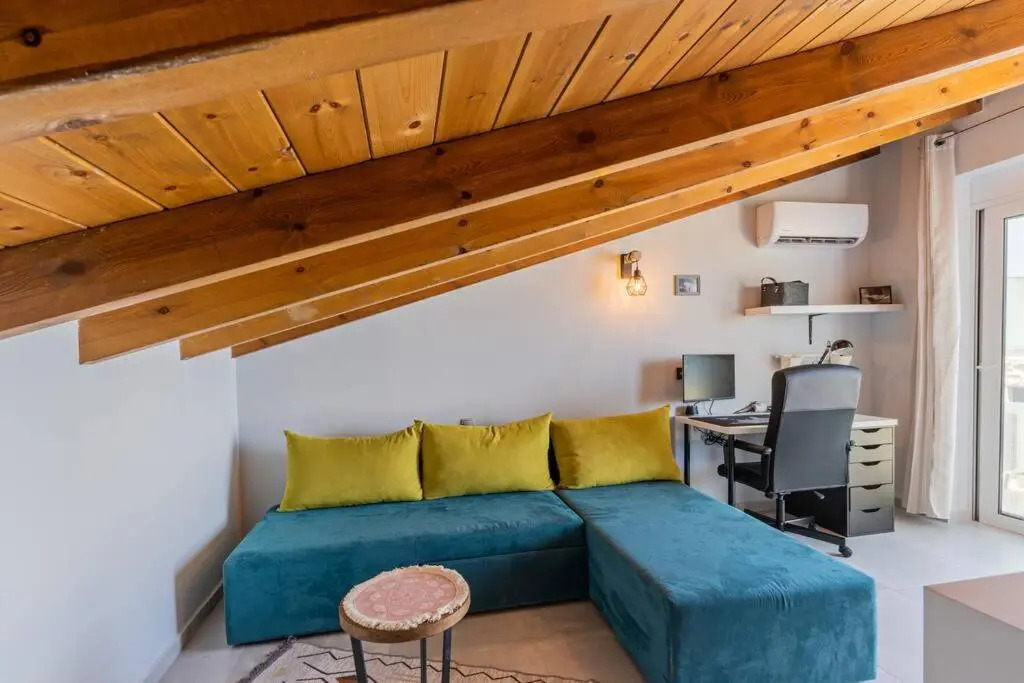 Suite Leon, seafront residence