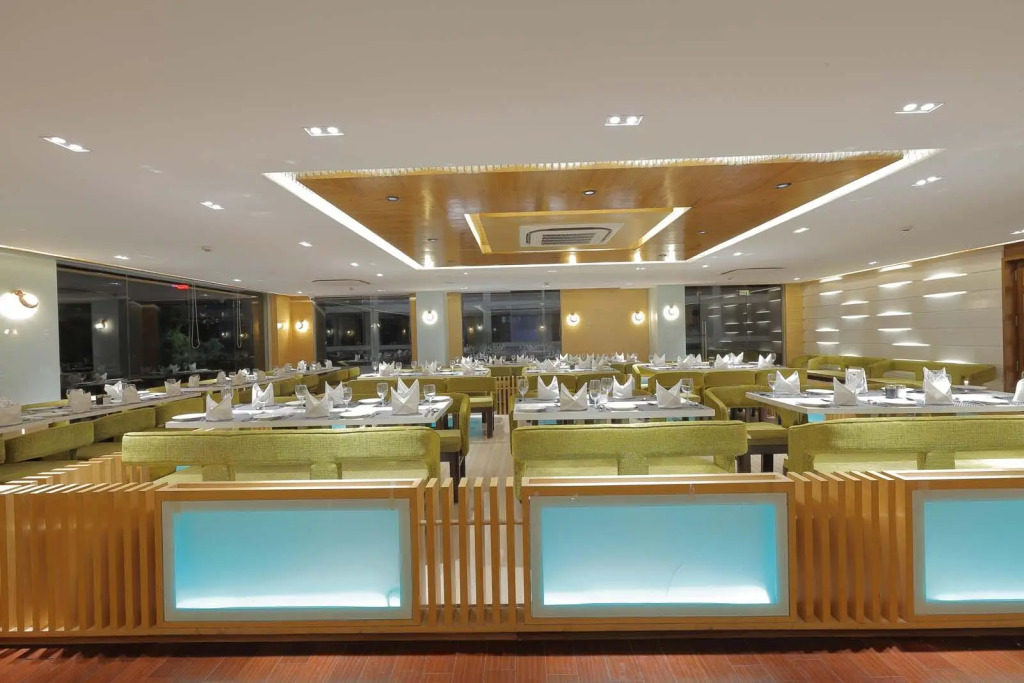 Hotel Silver Heights
