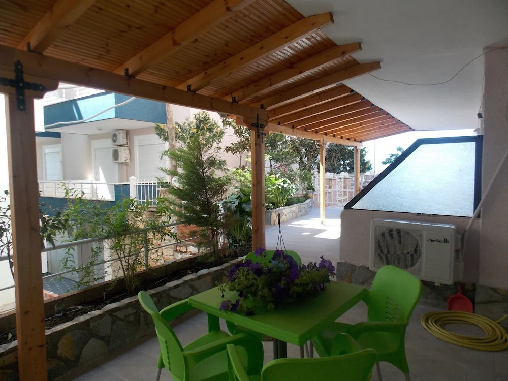 Kleri Beach Apartments