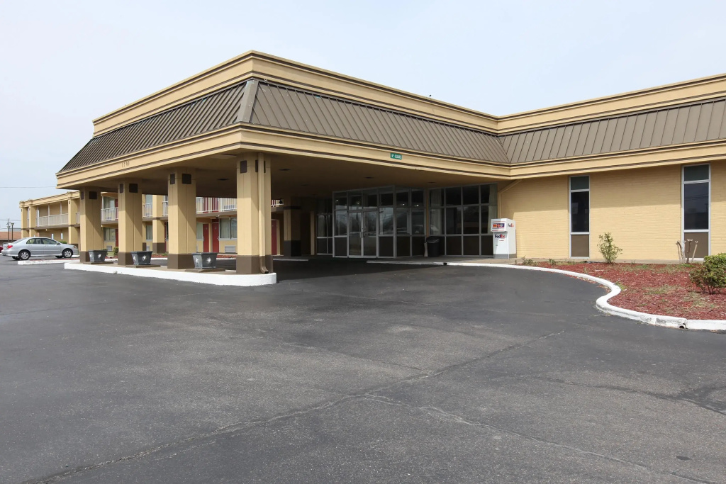 Americas Best Value Inn & Suites Greenville