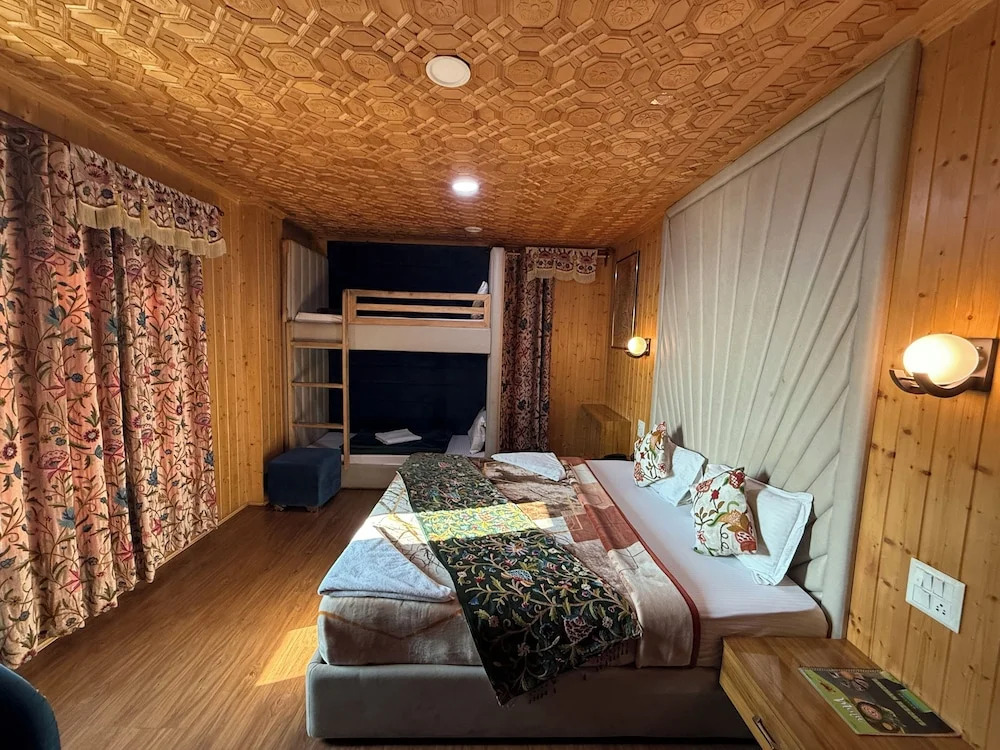 Srichan Resorts