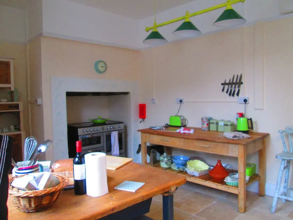 The Old Kitchens - Dog-Friendly Coastal Cottage, Isle of Wight, Near The Needles