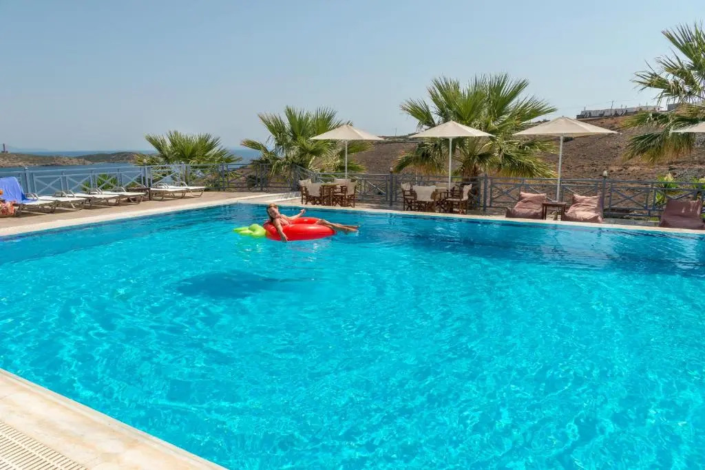 Sunrise Beach Suites