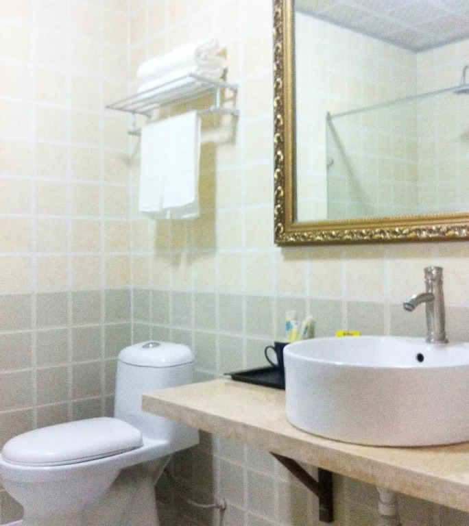 Jiaohe Lanwan Business Hotel