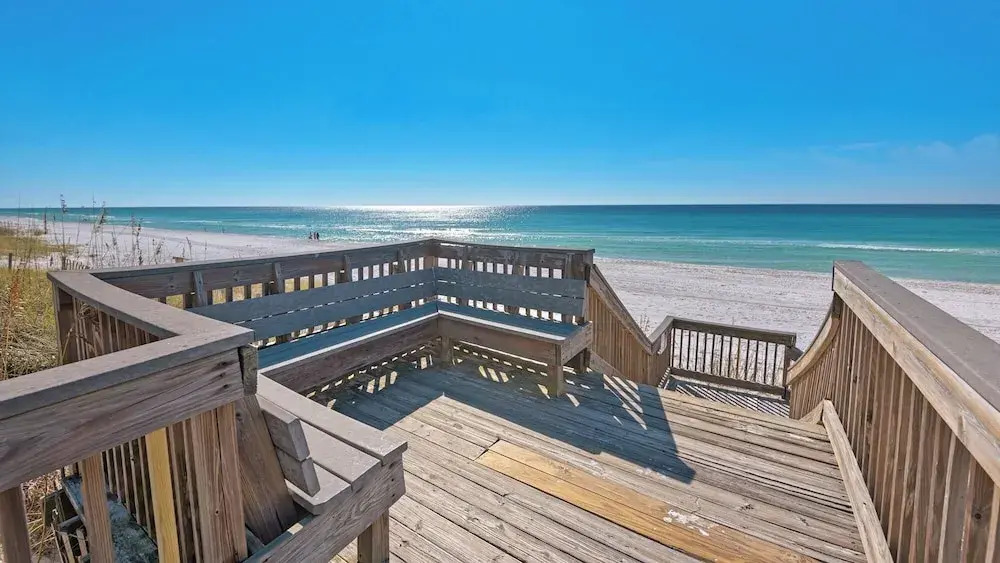 Modern & Updated - Gulf-front - Steps to the Beach