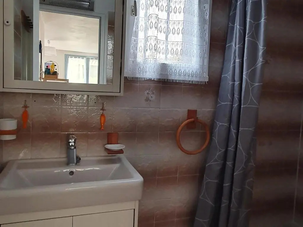Appartement Le Palais, 2 pièces, 3 personnes - FR-1-418-171