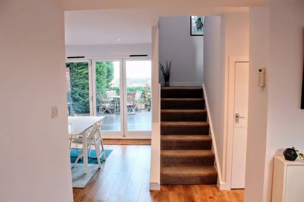 Beautiful Home With Castle Views and Garden and Parking
